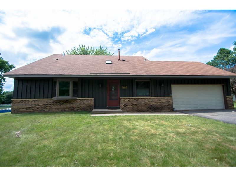 14111 Ensley Ct, Apple Valley, MN 55124