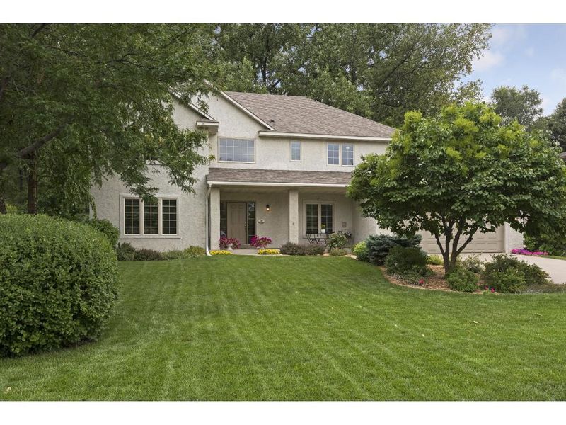 310 Louisiana Ave N, Golden Valley, MN 55427