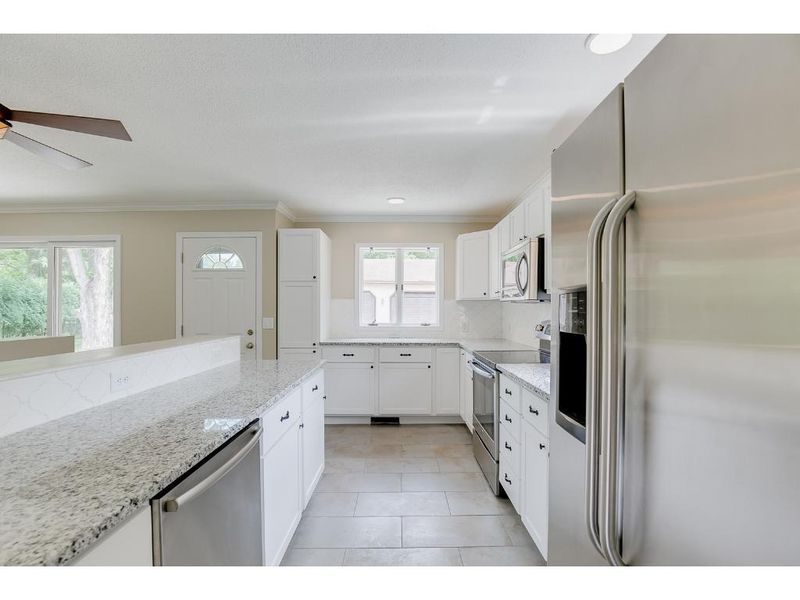 4962 Turtle Ln E, Shoreview, MN 55126