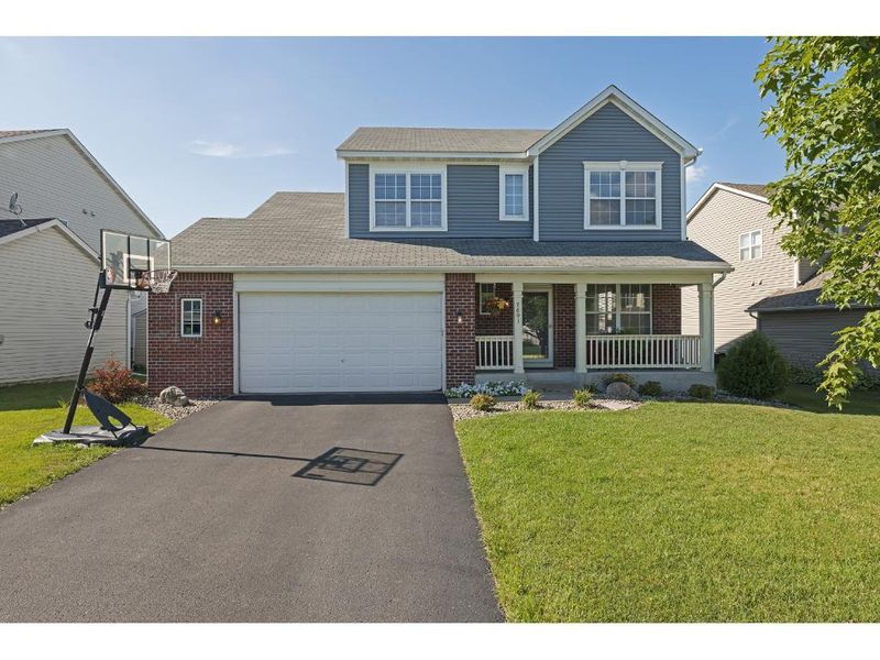 7601 Everest Ln N, Maple Grove, MN 55311