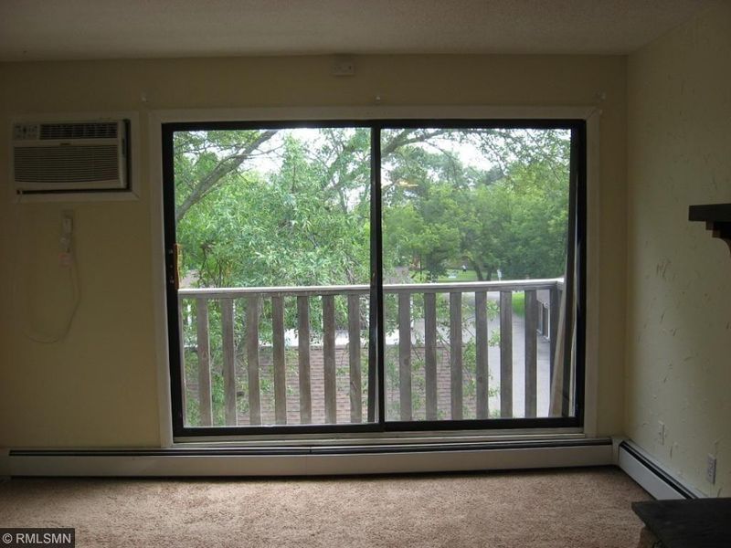 7354 72nd Ln N #321, Brooklyn Park, MN 55428