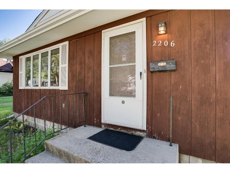 2206 Aldrich Ave N, Minneapolis, MN 55411