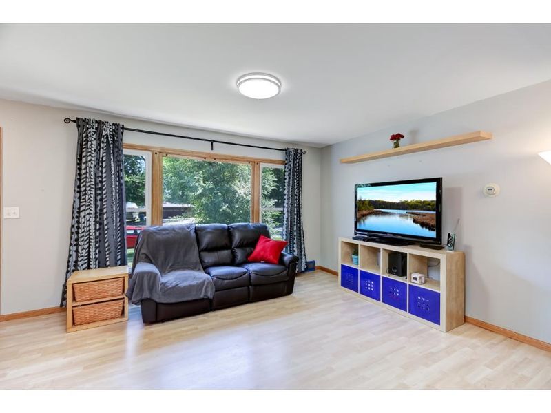 7032 Columbus Ave, Richfield, MN 55423