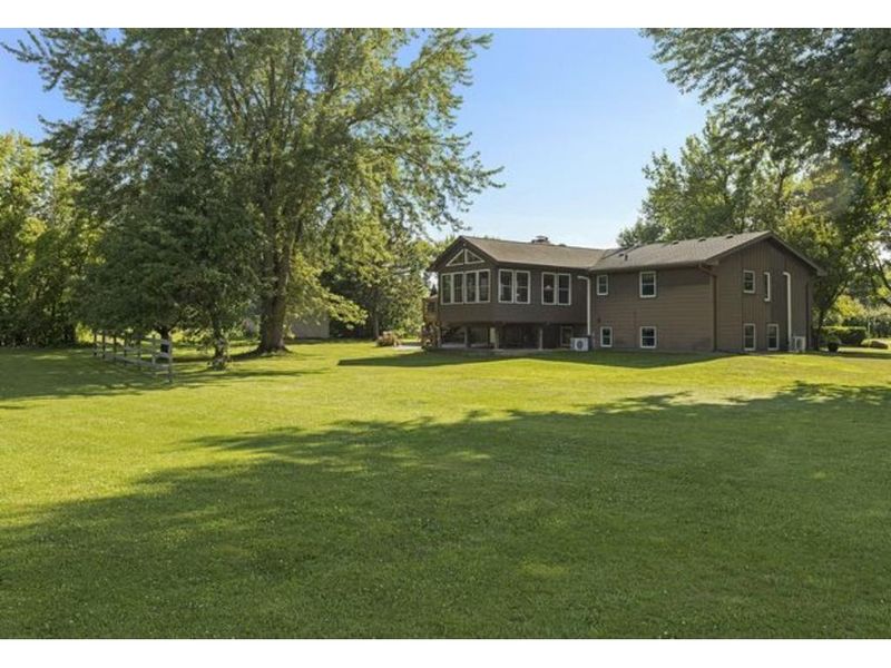 3434 Lake Haughey Rd, Maple Plain, MN 55359