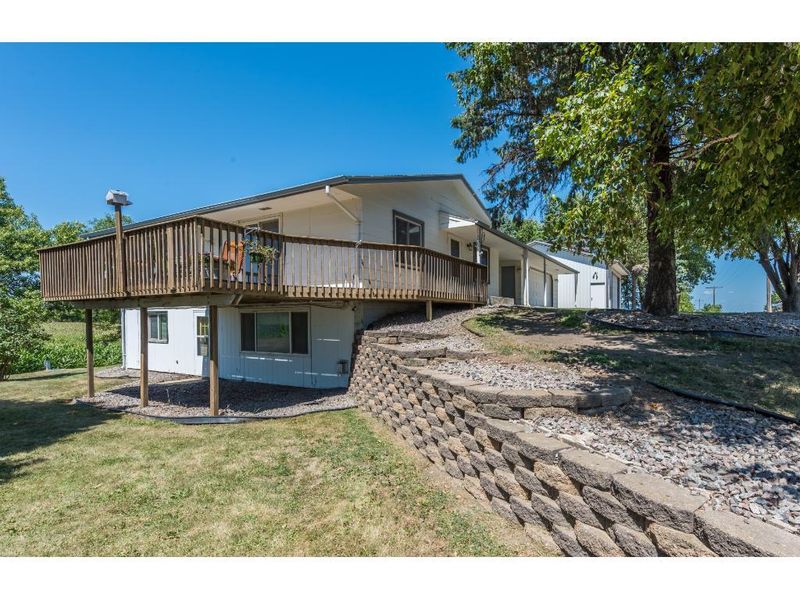 4529 Clementa Ave SW, Waverly, MN 55390