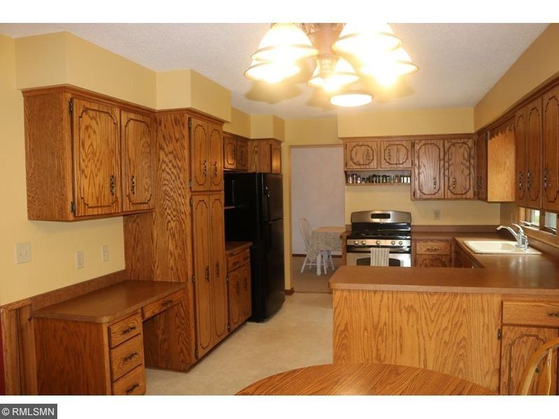 640 Mcdevitt St, Shakopee, MN 55379
