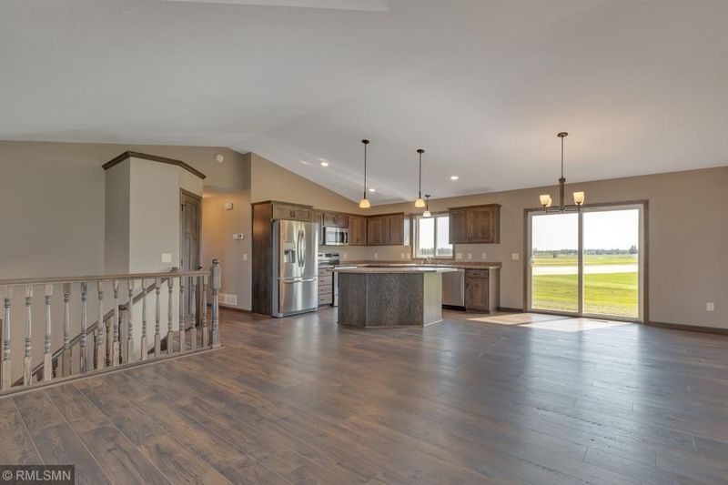 3092 N 12th Ave, Sartell, MN 56377