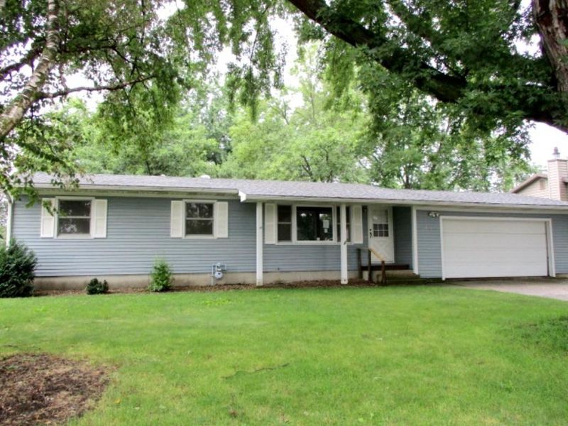 245 21st St NW, Owatonna, MN 55060