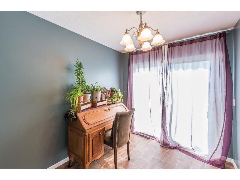 3144 Thoreau Rd, Chaska, MN 55318