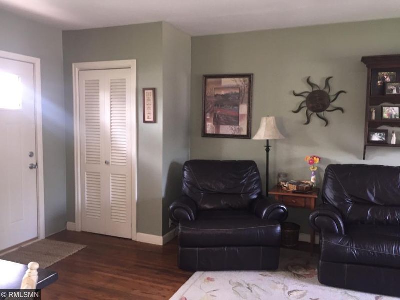 207 E Main St, Arlington, MN 55307