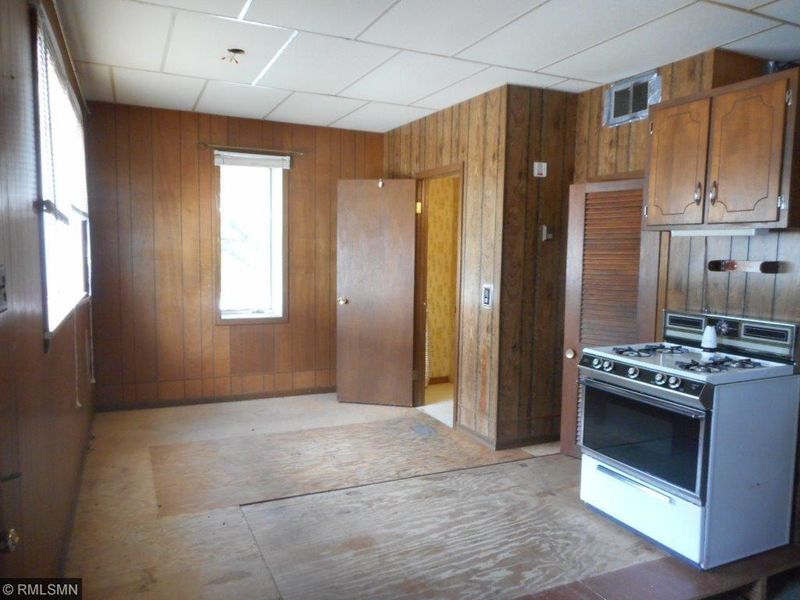 403 2nd St, Pepin, WI 54759