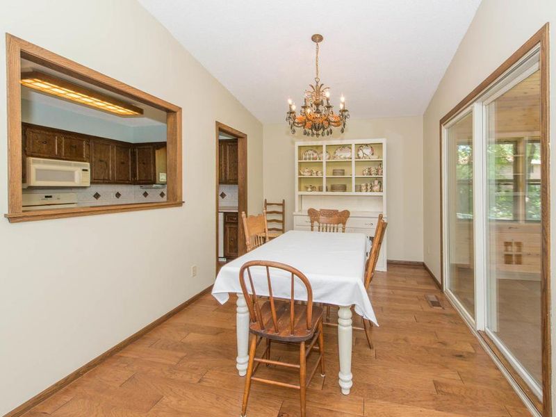 6948 Annapolis Cir N, Maple Grove, MN 55311