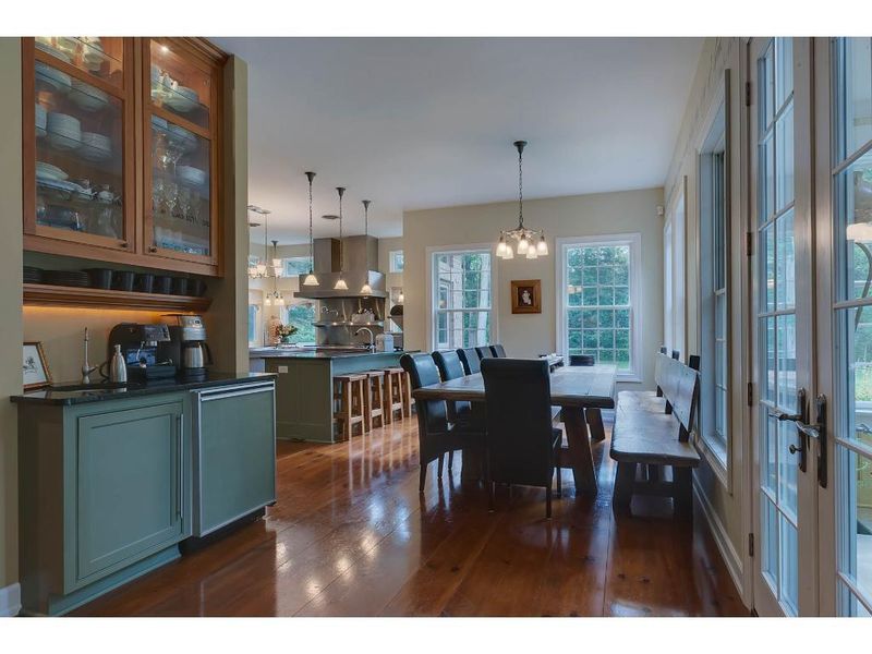 4243 Pine Point Rd, Sartell, MN 56377