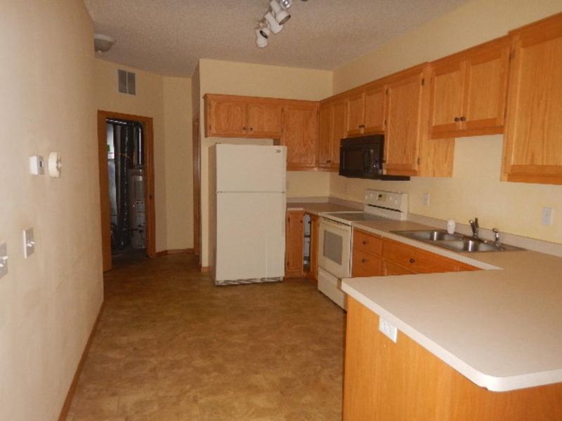 16913 Embers Ave, Farmington, MN 55024