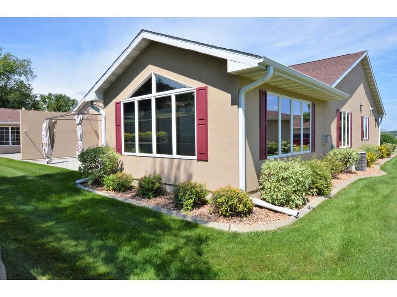 270 Orchard Ct, Howard Lake, MN 55349