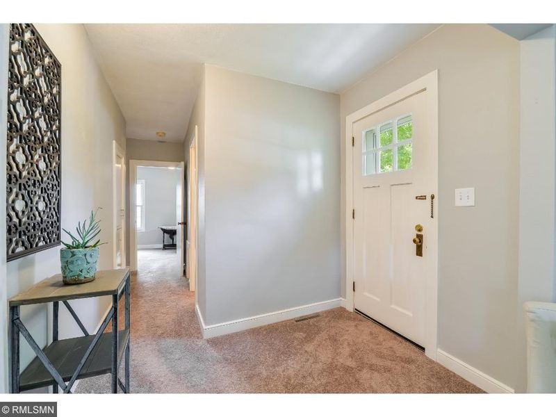 268 4th St NW, Forest Lake, MN 55025
