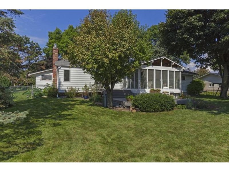 2064 Timmy St, Eagan, MN 55120