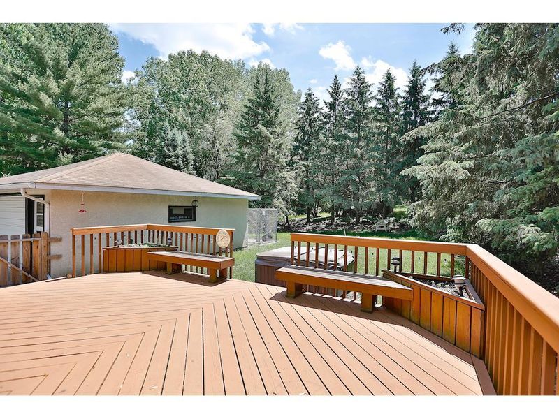 2684 Minnehaha Ave E, Maplewood, MN 55119