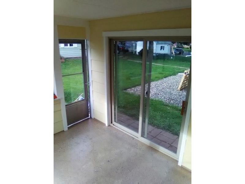 1883 Iowa Ave E, Saint Paul, MN 55119