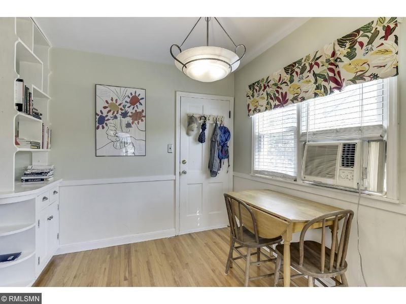1661 Juno Ave, Saint Paul, MN 55116