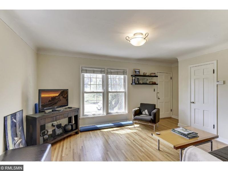 1661 Juno Ave, Saint Paul, MN 55116