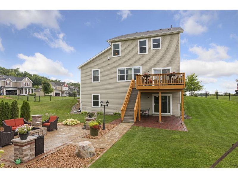 1845 Bass Cir, Shakopee, MN 55379