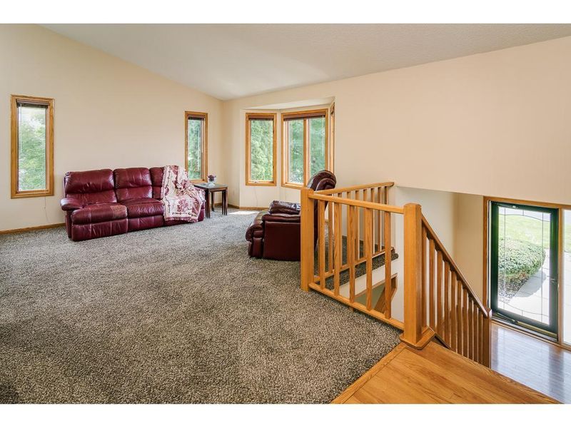 6036 W 134th St, Savage, MN 55378