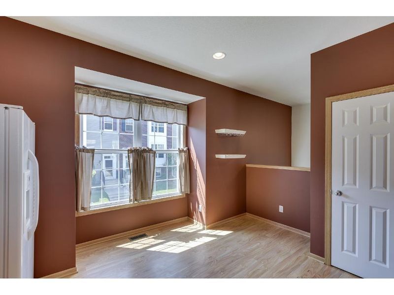 5206 Scott Ln, Robbinsdale, MN 55422