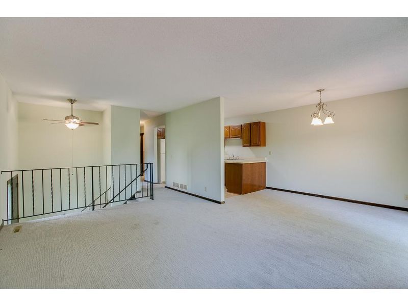 10710 Cavell Rd, Bloomington, MN 55438