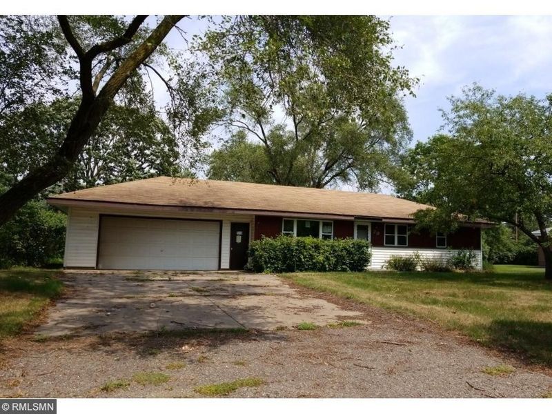 29 101st Ln NW, Coon Rapids, MN 55448
