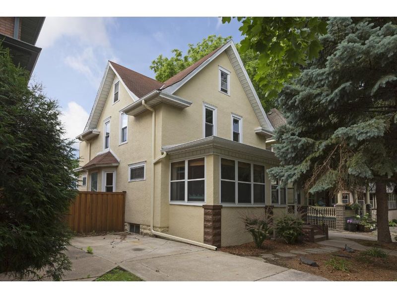 1598 Hague Ave, Saint Paul, MN 55104