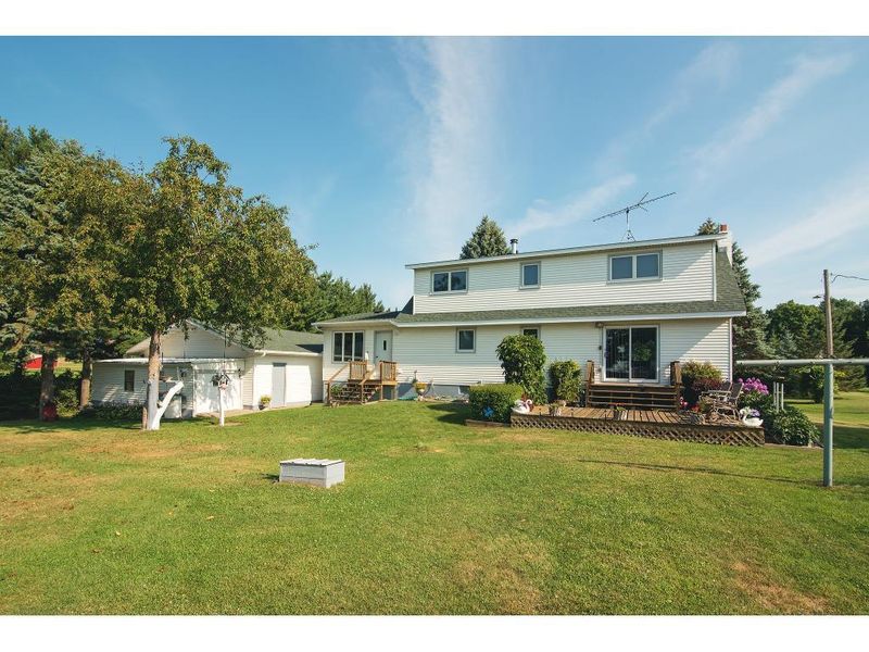 8527 368th St, Saint Joseph, MN 56374