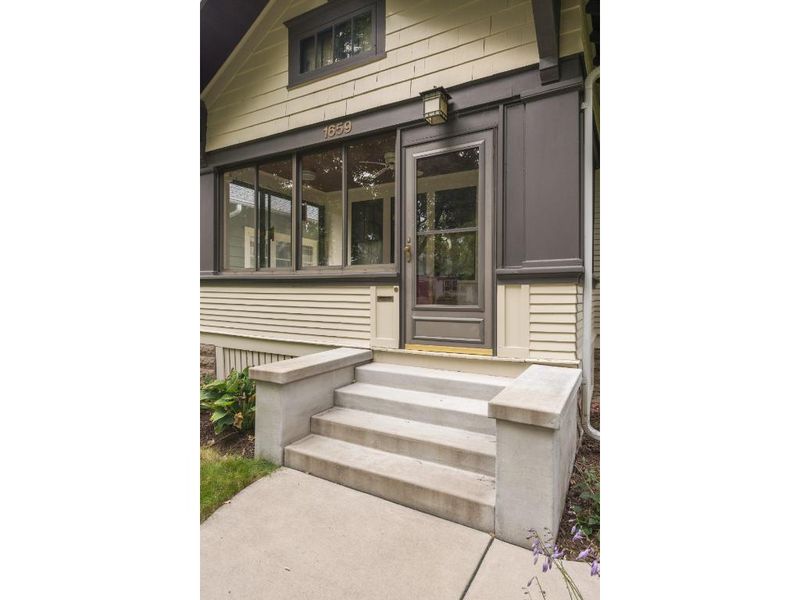 1659 Wellesley Ave, Saint Paul, MN 55105