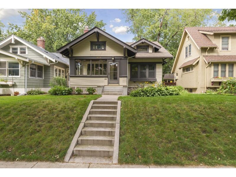 1659 Wellesley Ave, Saint Paul, MN 55105