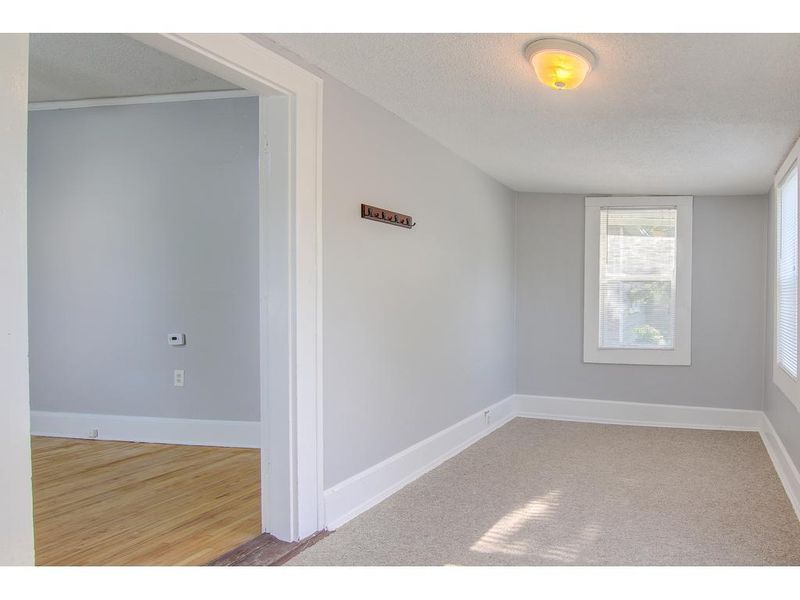 917 Eleanor Ave, Saint Paul, MN 55102
