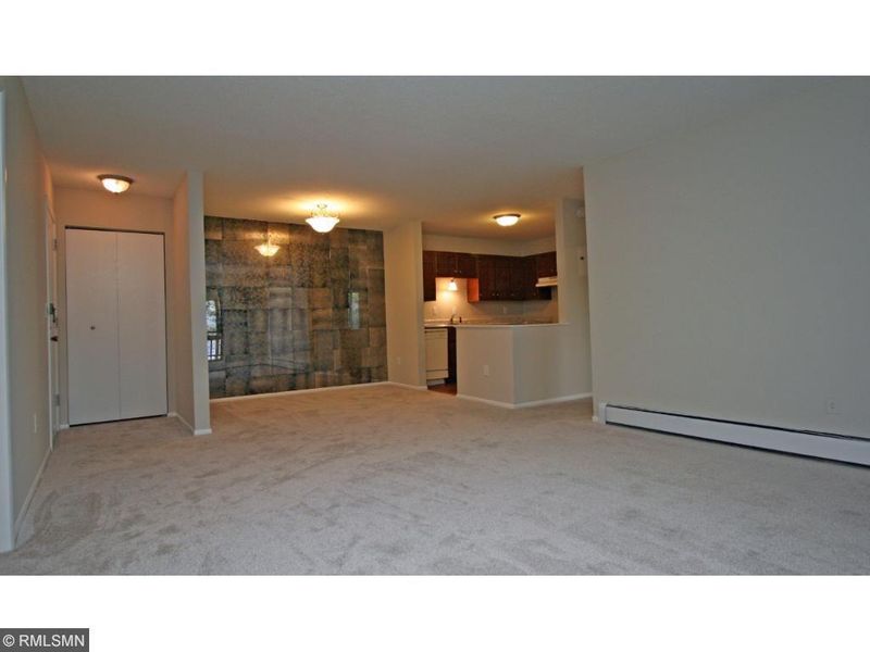 3921 Foss Rd #206, Saint Anthony, MN 55421
