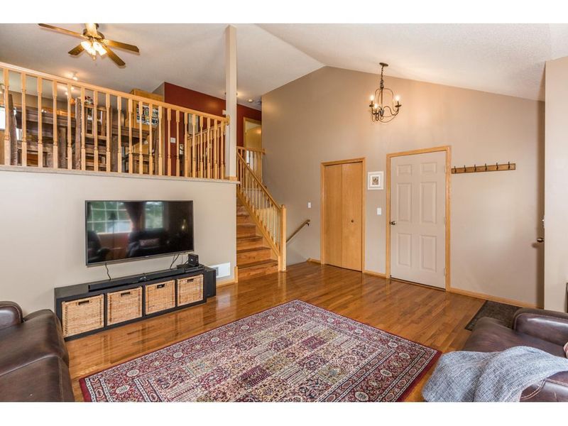 6148 258th St, Wyoming, MN 55092
