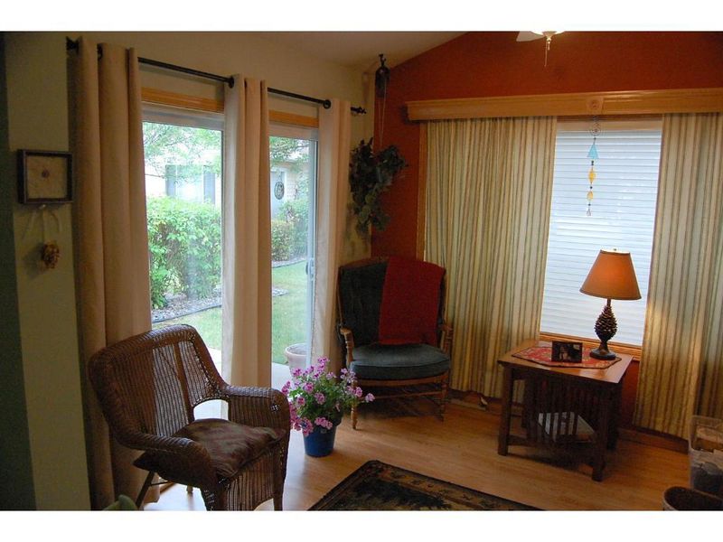 982 16th Ave SE, Forest Lake, MN 55025