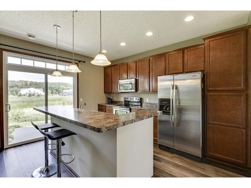 1571 Sumac Cir, Carver, MN 55315