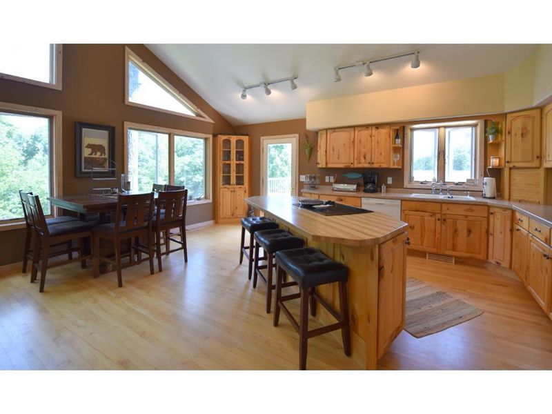 4505 Birchridge Dr, Nisswa, MN 56468