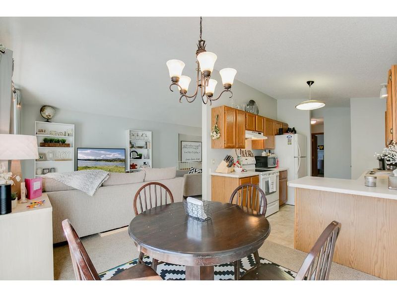 5612 Pompano Dr, Minnetonka, MN 55343
