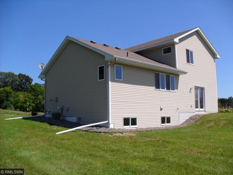 6728 560th St, Pine City, MN 55063
