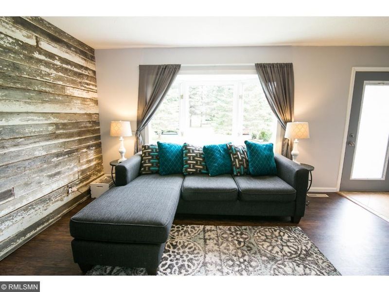 6880 Rustic Ln, Lino Lakes, MN 55014