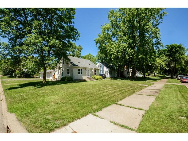603 17th Ave N, South Saint Paul, MN 55075