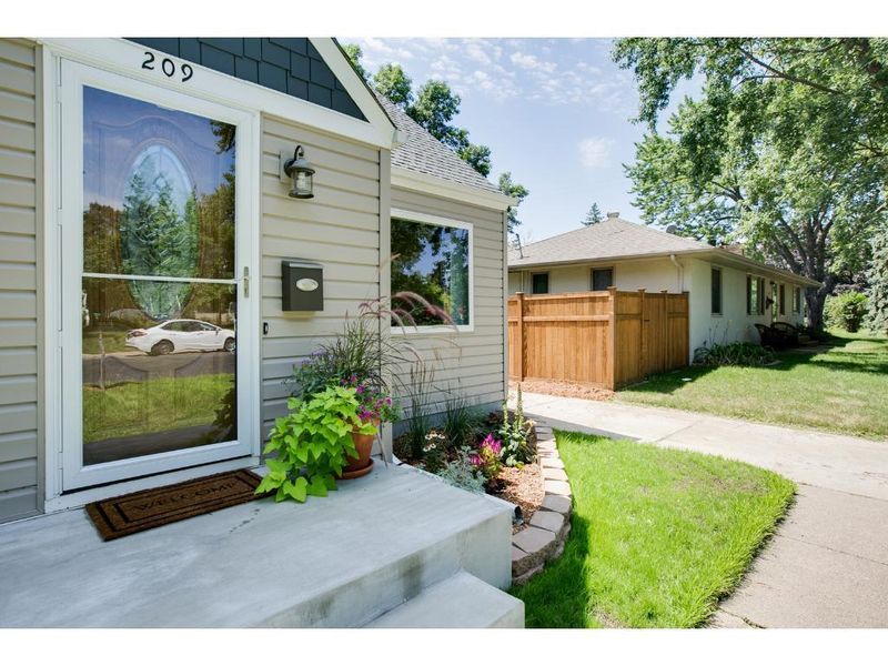 209 Pleasant Ln, Richfield, MN 55423