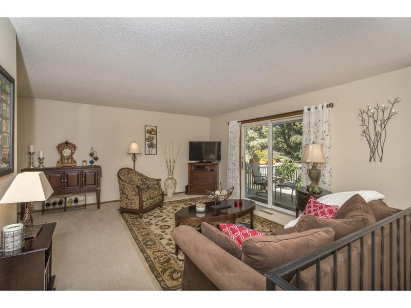 1115 Meadowview Dr, Stillwater, MN 55082
