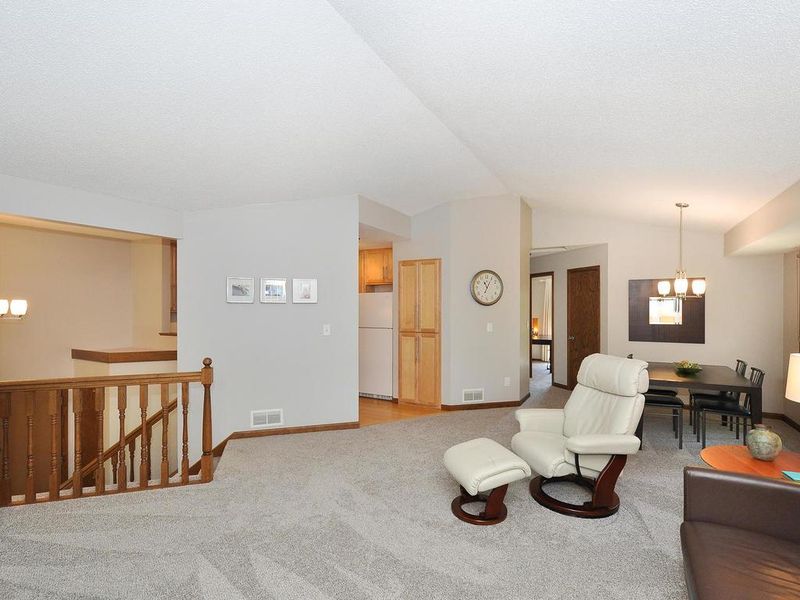 9162 Shenandoah Ln N, Maple Grove, MN 55369