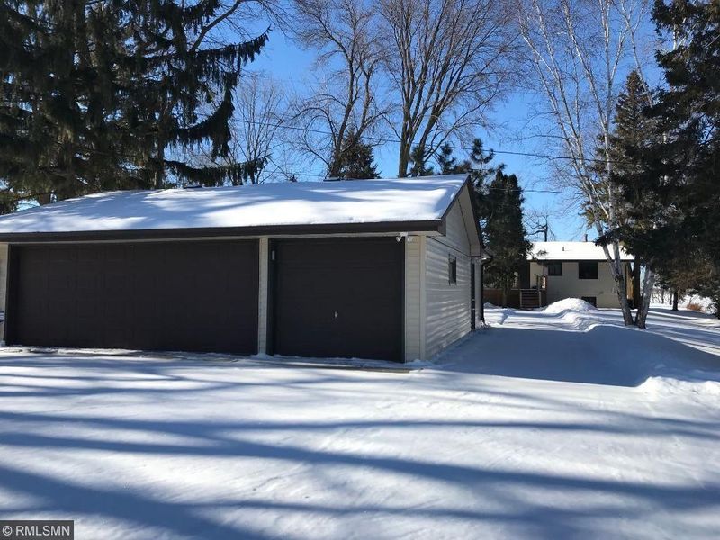 22960 Hayward Ave N, Forest Lake, MN 55025