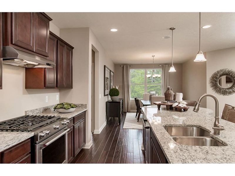 530 Satori Way, Chaska, MN 55318