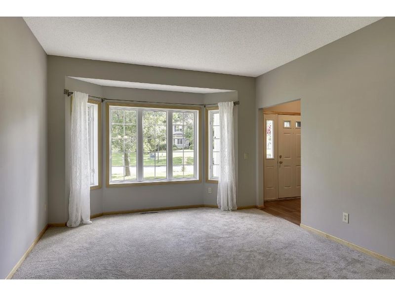 5815 158th Ave NW, Ramsey, MN 55303